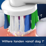 Oral-B 3D White Opzetborstels 4 Stuks Wit