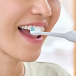 Philips Optimal White opzetborstels HX6064/87 voordeelverpakking